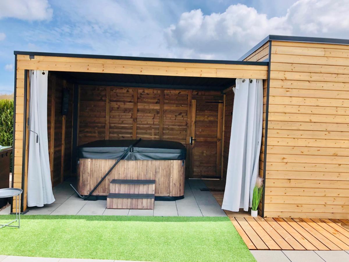 Mini Love Room Jacuzzi Privatif Urimenil Eksteriør bilde