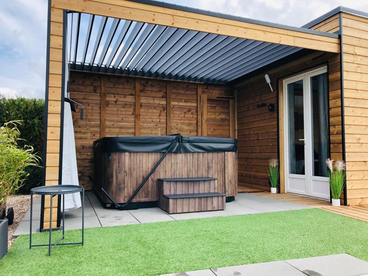 Mini Love Room Jacuzzi Privatif Urimenil Eksteriør bilde